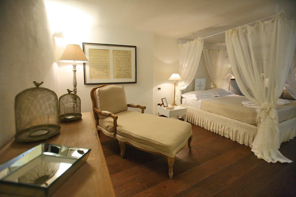 Don Totu - Dimora Storica Bed & Breakfast San Cassiano  Rom bilde